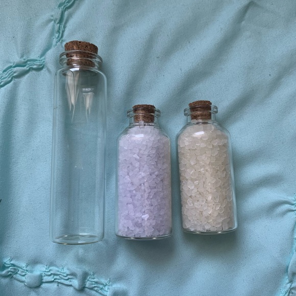 Glass Jars and Bath Salts Set - Picture 5 of 5